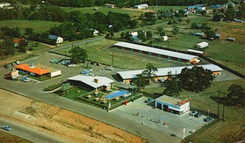Aerial View of Hinton's Motor Lodge Dallas