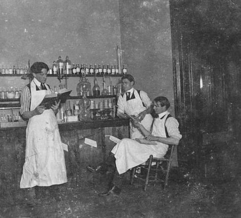 dallas-med-college_1903b_utsw