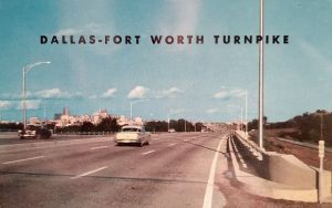 dfw-turnpike_postcard_skyline
