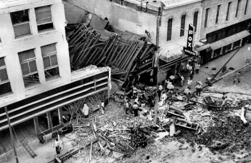 building-collapse_observer-090511