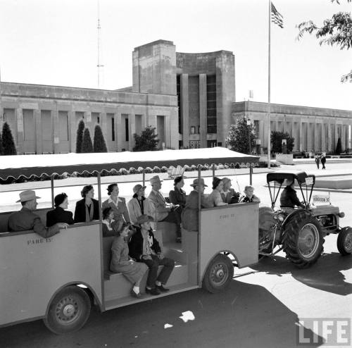 fair-park_tour_life_1951