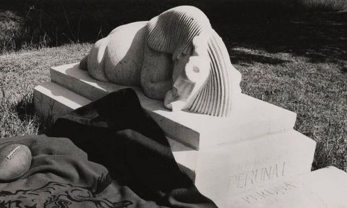 owen_peruna-statue_1950-degolyer-DET