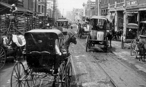 elm-st_everyday-life_UCR-zoom