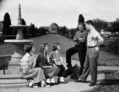 smu_gazing-adoringly_degolyer_1958