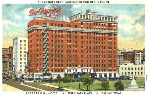 hotel-jefferson_neon-dr-pepper_cook_degolyer_SMU_ca1945