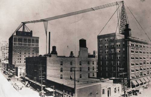 wfaa_towers_1920s_belo-coll_degolyer