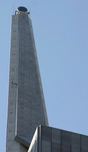 republic-bank-bldg_rocket_beacon_scott-dorn_2006_flickr