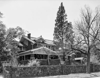 rogers-frank_home_320-east-fifth_oak-cliff_portal_1980