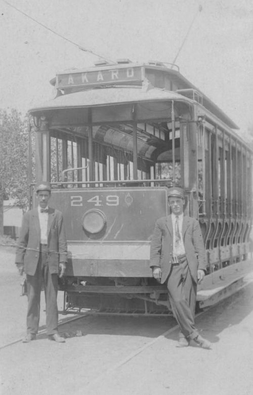 akard-car_cook-coll_degolyer