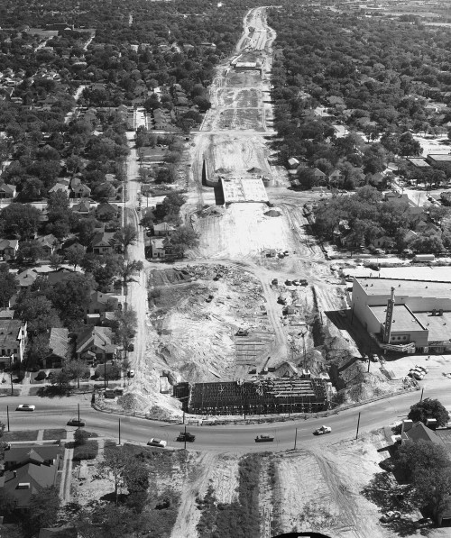 central-expwy_forest-ave_092955_squire-haskins_UTA