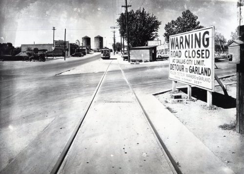 water-tanks_abrams_dallas-hist-FB-jim-doster