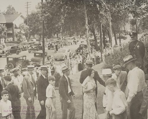 bonnie-and-clyde_funeral-home_rr-auction_june-2017