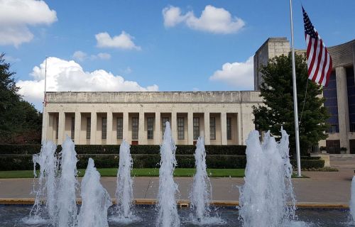 hall-of-state_barthelme_080917