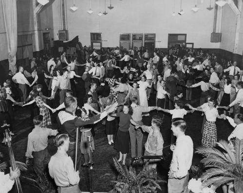square-dance_la-reunion-place_squire-haskins_dallas-municipal-archives