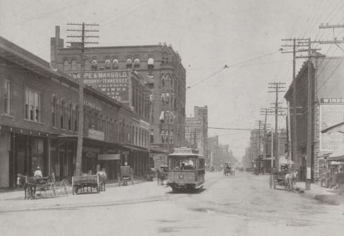 swiss-ave-streetcar_main-and-market_cook-degolyer_c1900