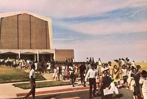 bishop-college_1969_crowd