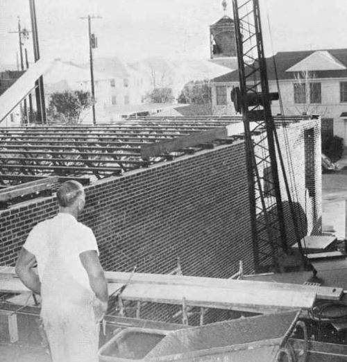 HPHS_1966_boys-gym-construction_b