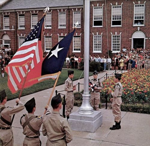 HPHS_1966_flag