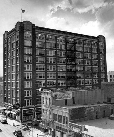 huey-philp_unvisited-dallas