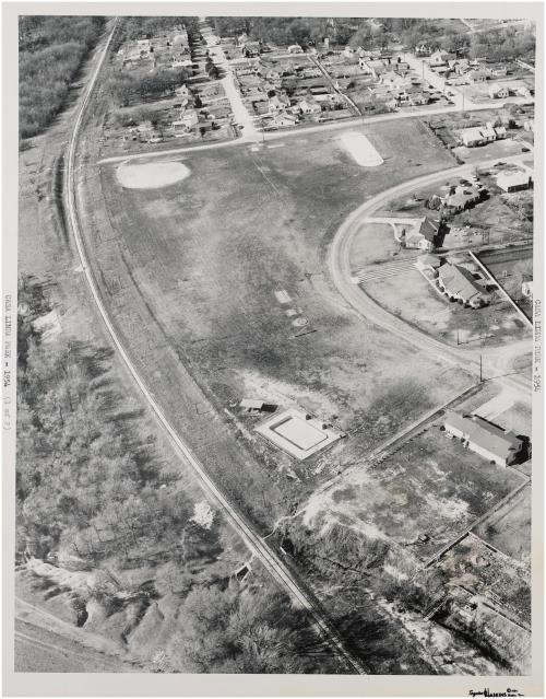 casa-linda_aerial_baseball-diamond_squire-haskins_1954_dallas-municipal-archives_portal
