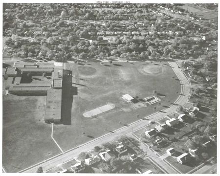 casa-view-elementary_park_aerial_squire-haskins_nov-1969_dallas-municipal-archives_portal