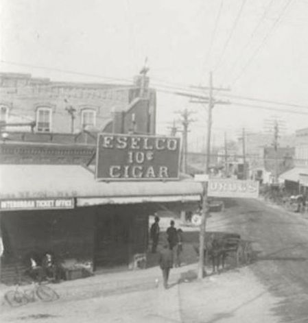 oak-cliff_tenth-and-lancaster_mcafee_degolyer_SMU_ca-1902_det-1