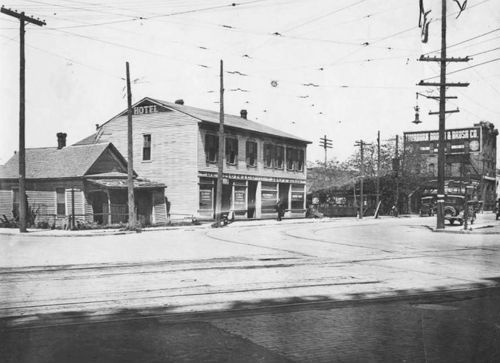delmonico-hotel_degolyer_SMU_ca-1919