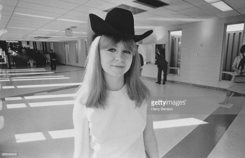 jane-asher_dallas_1967