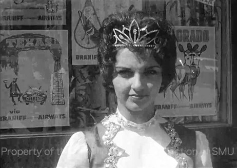 braniff-poser_oil-well_jones-film_SMU_041262