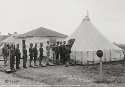 influenza-epidemic_love-field_1918_natl-archives