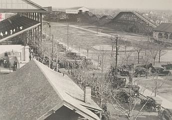 ww1_fort-dick_fair-park_marching-to-mess_roller-coaster_1918_natl-archives_sm