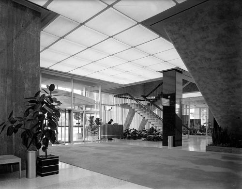southland-ctr_john-rogers_1959-60_portal_interior-lobby_stairs