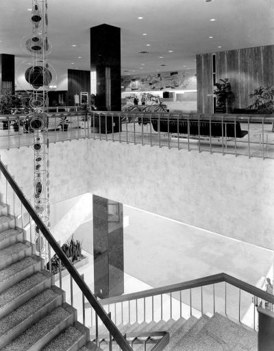southland-ctr_john-rogers_1959-60_portal_interior-with-stairs