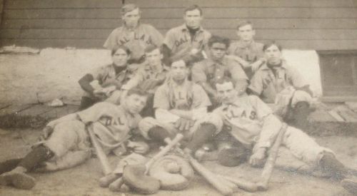 dallas-baseball_1910_ebay_black-teammate