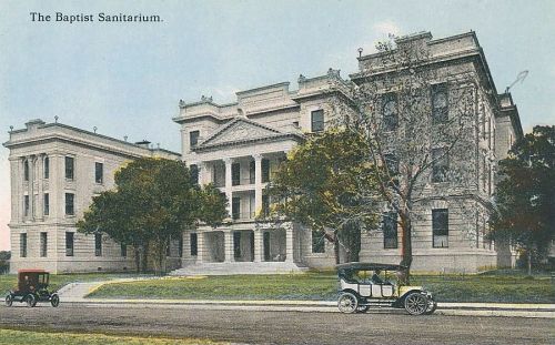 baylor-hospital_baptist-sanitarium_postcard
