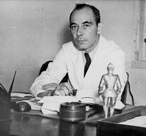 dr-tinsley-r-harrison_dean_southwestern-medical-college_1944-yrbk