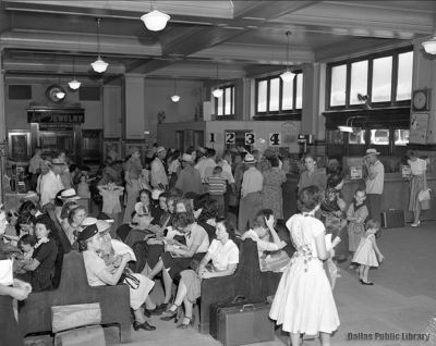 labor-day_union-bus-depot_hayes-coll_1952_DPL