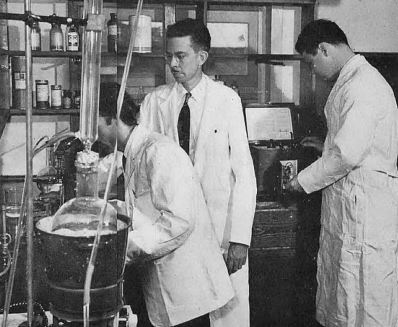 southwestern-medical-college_1944 yrbk_students_1