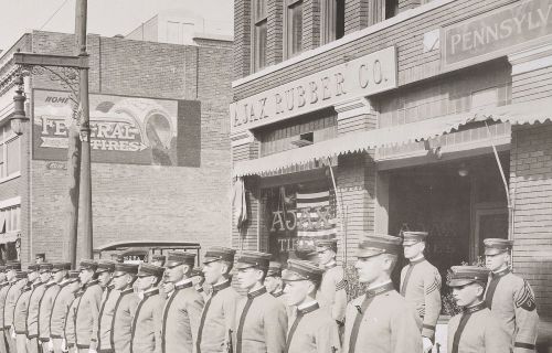 ww1_cadets_commerce-street_1918_natl-archives_det-1