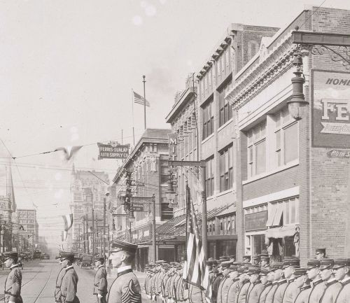 ww1_cadets_commerce-street_1918_natl-archives_det-2
