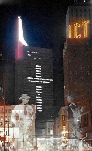 xmas-in-dallas_look-mag_dec-24-1957_window-reflection