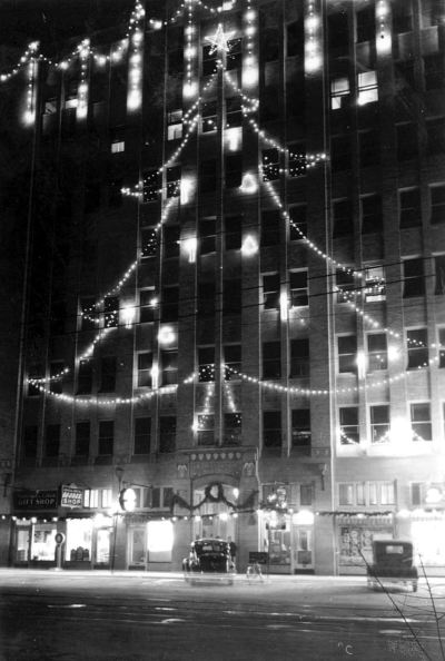 xmas_jefferson-tower_oak-cliff_portal_1937