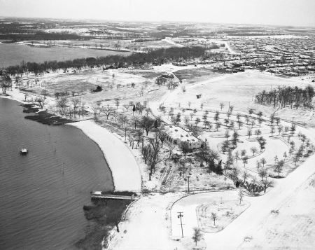 snow_white-rock-lake_bath-house_squire-haskins_UTA_nd