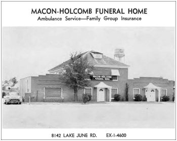 samuell-high-school_1959-yrbk_macon-holcomb-funeral-home