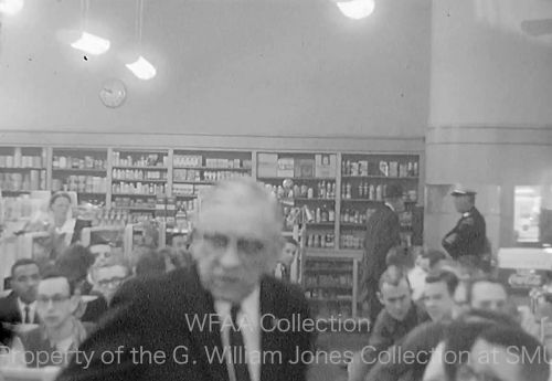 university-pharmacy-protest_WFAA_jan-1961_3