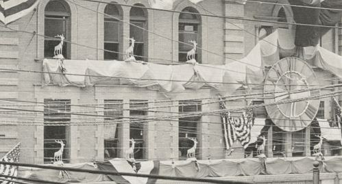 dmn-bldg_decorated-for-elks-convention_1908_cook-collection_SMU_det-5