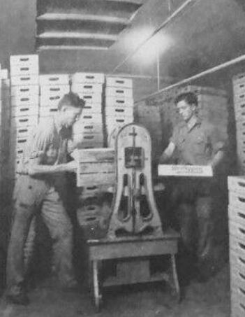 dr-pepper-manual_case-stenciling_crop