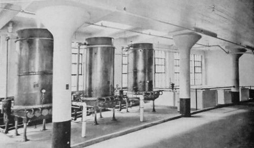 dr-pepper-manual_water-stills_crop