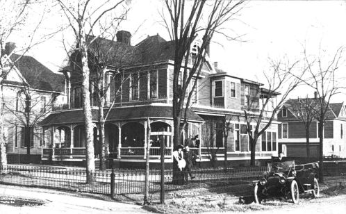 rosser-house_gaston-and-hill_xmas-1912_ebay