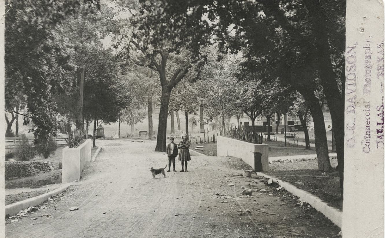 patreon_davidson-c-c_photographer_cook-collection_degolyer-library_SMU